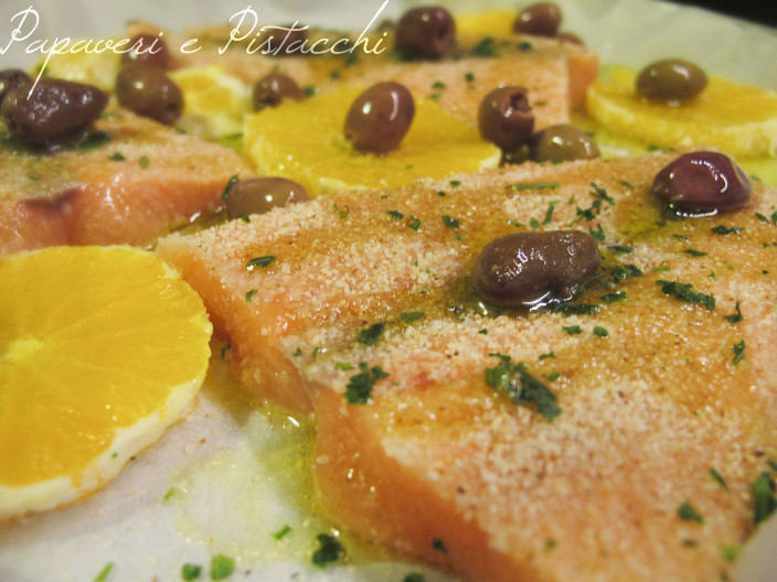 Filetti di Salmone con Olive ed Arancia