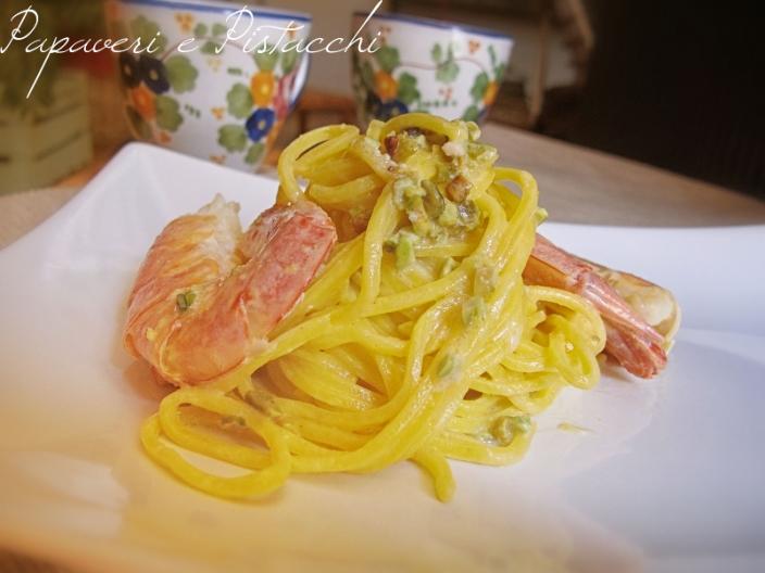 Chitarrine Gamberi Rossi, Limone e Pistacchi